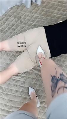 【姗姗】高跟裸足全体重踩踏 JS240929-1