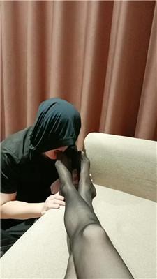 【温婉】黑丝脚玉足恋足狂舔 JS241004-25