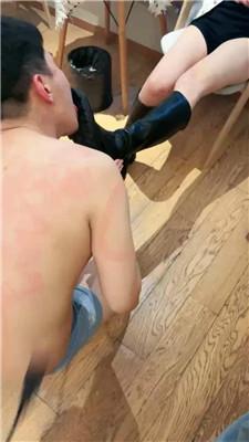 【美七殿下】双S-重度鞭打/跪舔脏长靴 JS241008-3