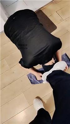 【上海汤圆】贱狗就是要跪着吃食物 JS241012-1