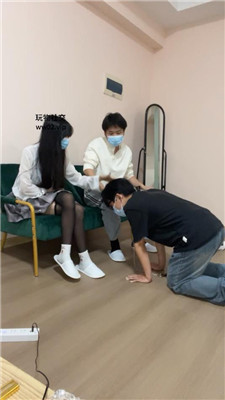 【安徽情侣】跪舔原味/赏赐圣水脚下喂食/骑马耳光 bf45880