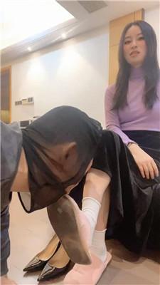 【绯闻王妃】白袜+高跟玩虐地毯奴 bf46094