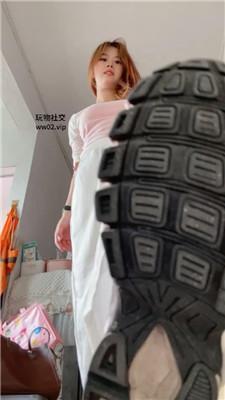 【小猫】沉浸式-超脏白袜羞辱你 JS241024-1