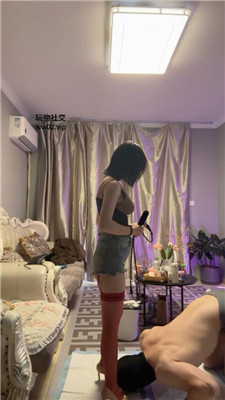 【南京小小】妩媚红色丝袜美腿虐杀 bf46161