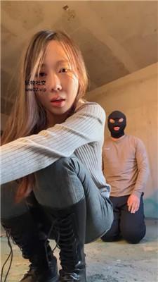 【缈缈】户外荒地-清理脏长靴/踢踹/脚下喂食 bf47102