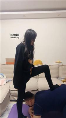 【埋汰】运动后玉足蹂躏踩家奴 JS241117-7