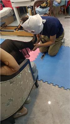 【黎大夫】骑马转胯狗爬/脚喂酸奶/高跟黑丝玩虐 JS241119-31