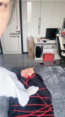 【恩恩】五花大绑白袜脚踩/舔圣水 JS241122-27