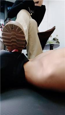 【玥野兔】沉浸式舔脏鞋白棉袜裸足 JS241125-19