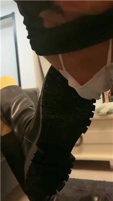 【绯闻王妃】舔脏鞋底超臭白袜/高跟碾压踩/藤条狠抽 bf47449