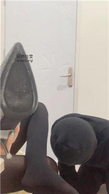 【灵儿】黑丝美腿狂舔/头顶高跟 JS241203-14