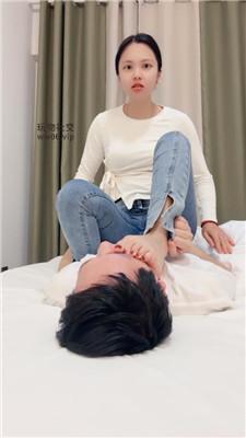 【栀子女王】牛仔裤坐脸窒息/玉足狂舔 bf47750