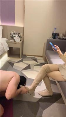 【小格】玉足深喉/滴蜡/抽耳光/物化脚垫奴 bf48953