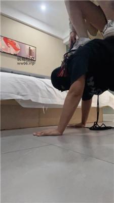 【沐沐大大】鞭打/舔脏地板/脏小白鞋肉丝跳踩 bf49226