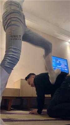 【UUs】长靴踩踏踢踹/鞭打/玉足狂舔 bf49312