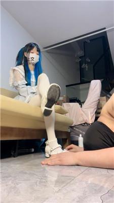 【奶味小仙女】肉丝脚捂脸深喉/舔超脏鞋底/全体重踩 bf49319