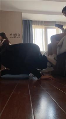 【沐沐大大】麦昆鞋白棉袜强迫虐 JS250116-41