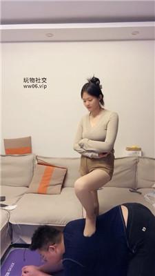 【埋汰】骑马肉丝脚踩虐 JS250119-5