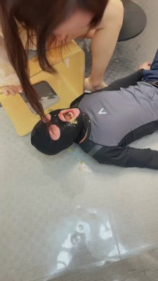 【苒溪】桌底伺候-喂食咀嚼物 bf49573