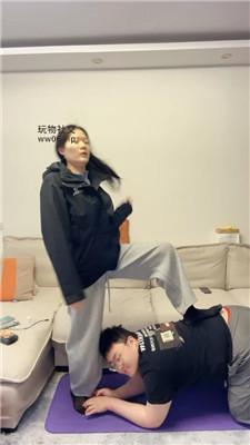 【埋汰】瑜伽女教练的脚下奴【上】 JS250218-7