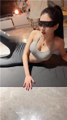 【橙宝】瑜伽女教练白袜羞辱 bf50544