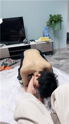 【大小姐s】闻着臭鞋子发骚犯贱 JS250222-28