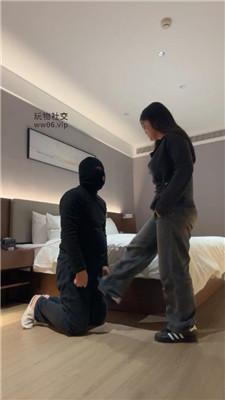 【子熙大人】舔运动鞋白棉袜/踩踏/喂口水【双视角版】 bf50593