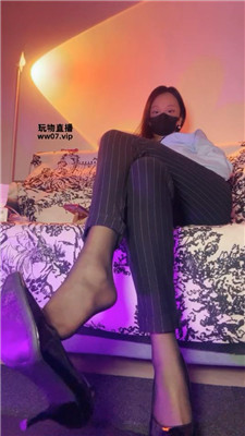 【小妮】库里丝羞辱    250329-28