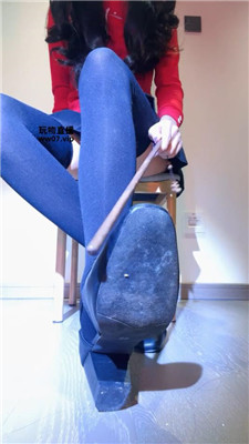 【美伢】腿玩年你也配    250402-12