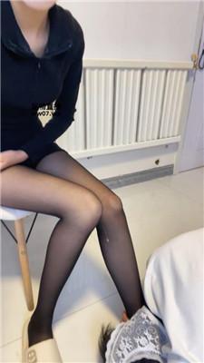 【鹿s】内裤套头黑丝脚踩-sp bf52432