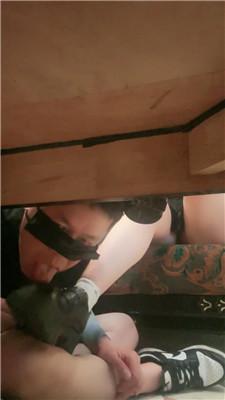 【文文文文】桌底视角-皮鞋白袜辱 JS250531-15