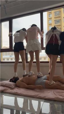 【深情】超多素人学生主暴力踢踹踩踏 bf54077