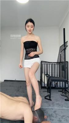 【木万】抽耳光sp-高跟踩踏 bf54080