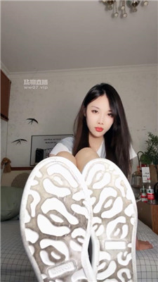 【椰酱】小白鞋白袜裸足寸止    250614-31