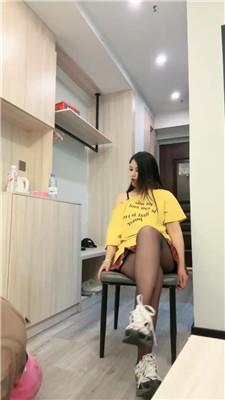 【露可大大】下跪清理脏鞋酸臭黑丝 JS250627-38