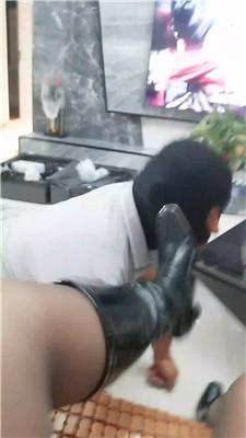 【亿姐】脏长靴玩虐贱奴 JS250714-8