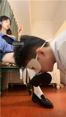 【奶豆包】白丝塞嘴挑逗-强制闻鞋 bf55892