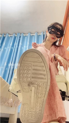 【红颜】小白鞋白棉袜寸止    251008-7