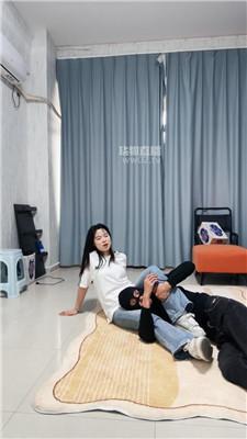 【猴歌】牛仔裤坐脸-腿绞窒息场 bf58561