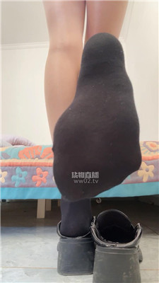 【酒鸽】油亮肉丝黑棉袜小皮鞋    251021-10