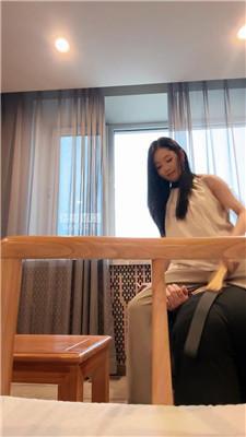 【S老师】反绑鞭打掐乳-烟灰缸 JS251102-1