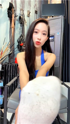 【木木】美臀白袜裸足    251112-37