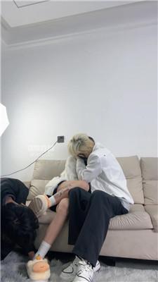 【双子】情侣主的脚下绿帽鬼【双视角版】 JS251121-32