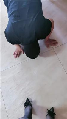 【冷艳】暴揍跑骚家奴 JS251130-11