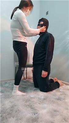 【闪闪】反绑白袜脚玩虐 JS251207-32