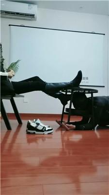 【文文文文】踩踏喂食-清理脏鞋 JS251211-42