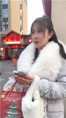 【素人挖掘机】雪地靴白袜踩贱奴 JS251226-9