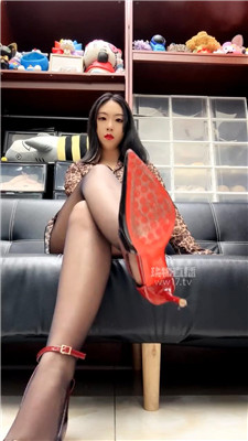 【嘉一】高跟黑丝羞辱早些废物    260102-5