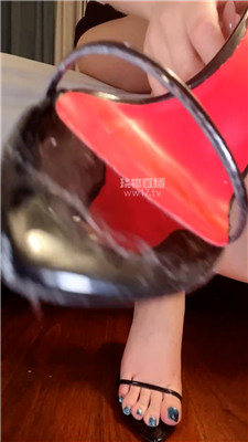 【清酒女主】裸足挑鞋寸止    260108-20