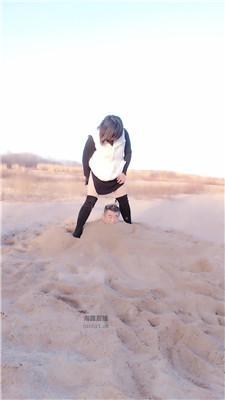 【刑狗】荒漠活埋跑骚狗 JS260112-7